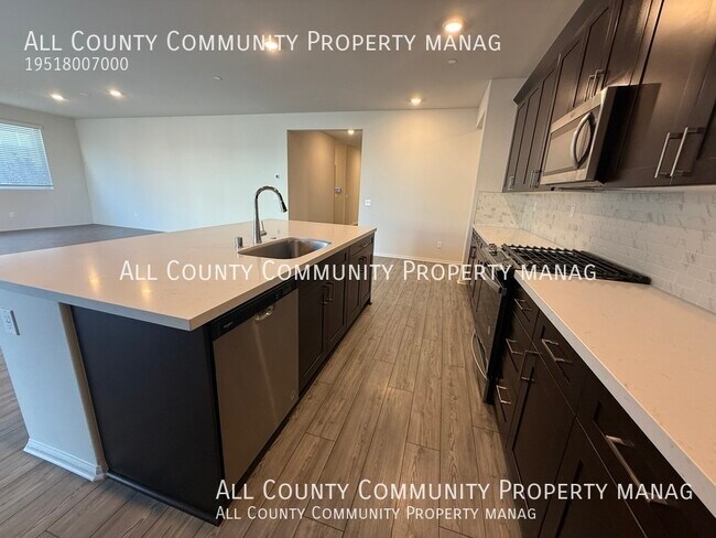 Building Photo - 11615 Zoeller St