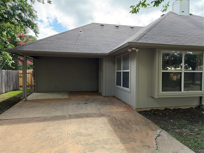 Building Photo - 2608 Bluebonnet Valley Dr
