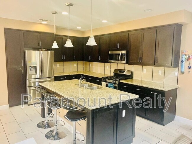 Building Photo - 1997 Lee Way