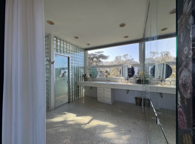 Building Photo - 28 Twin Peaks Blvd