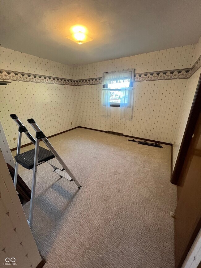 Building Photo - 616 Lawndale Dr