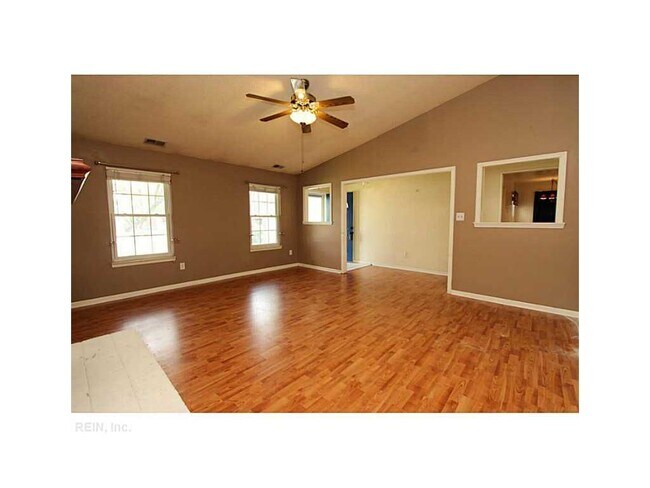 Building Photo - 2220 Cinnabar Ct