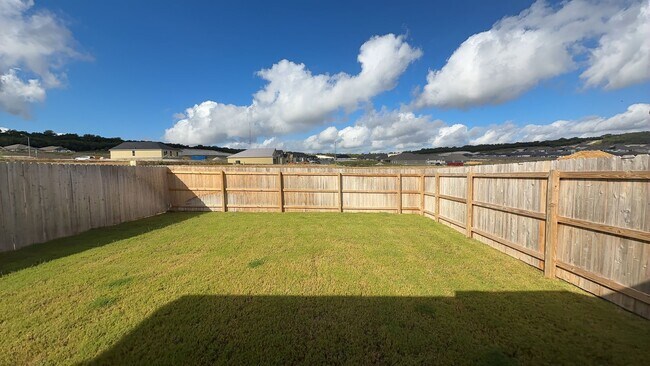 Building Photo - 616 Pacific Crest Trl