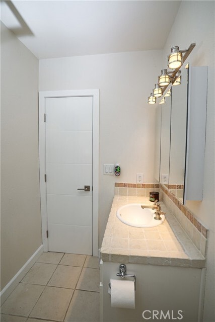 Building Photo - 9402 Vía Yolanda