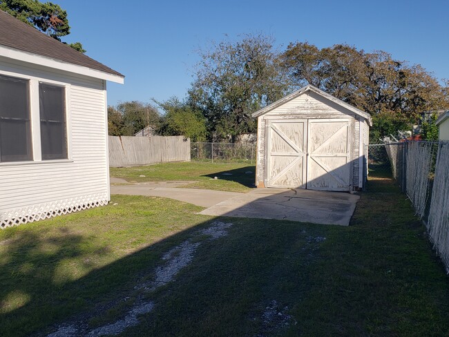 Building Photo - 1212 14th St