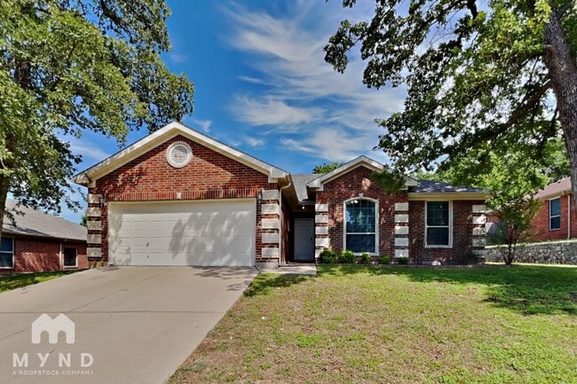 Building Photo - 2213 Creek Side Dr