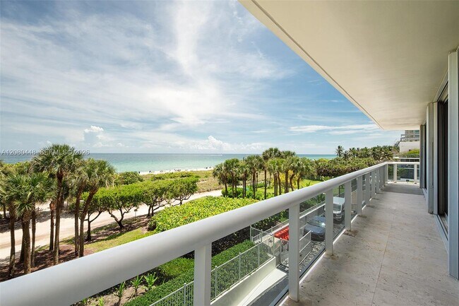 Building Photo - 9559 Collins Ave