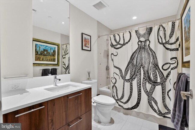 Building Photo - 1650 Silver Hill Dr