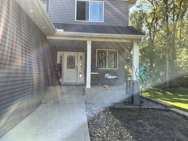 Building Photo - 8371 116th St SE