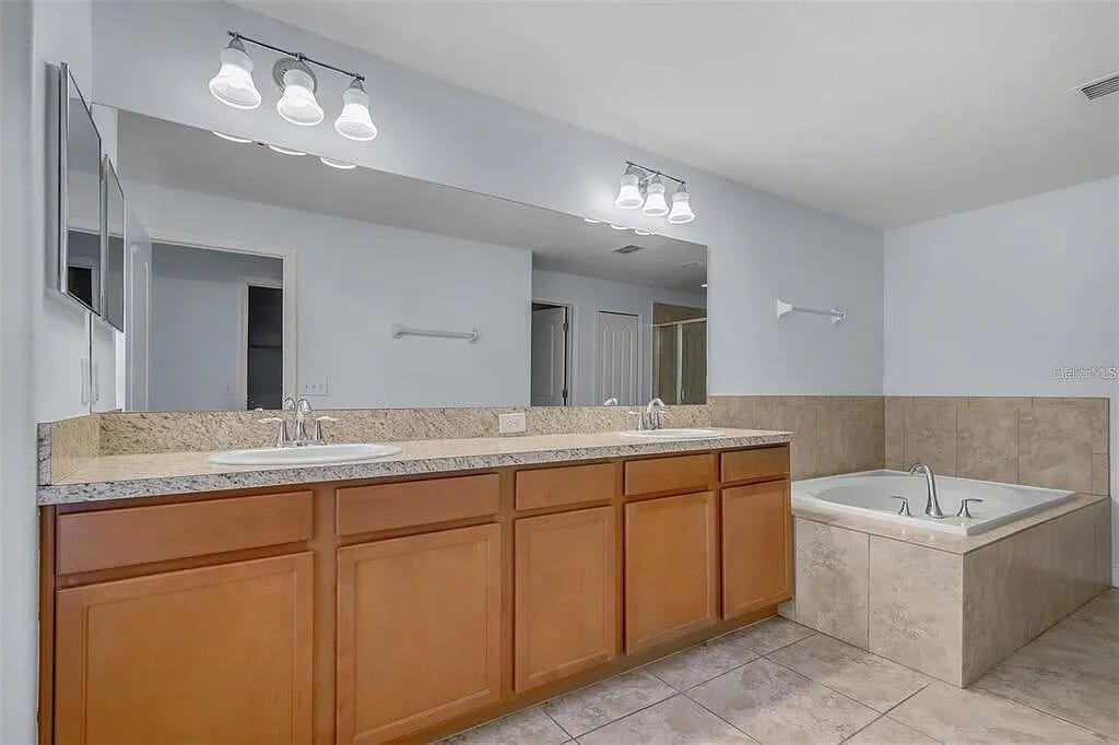 Building Photo - 3530 Rodrick Cir