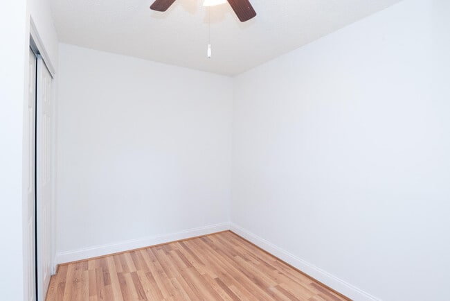 Building Photo - 4135 Palm Bay Cir