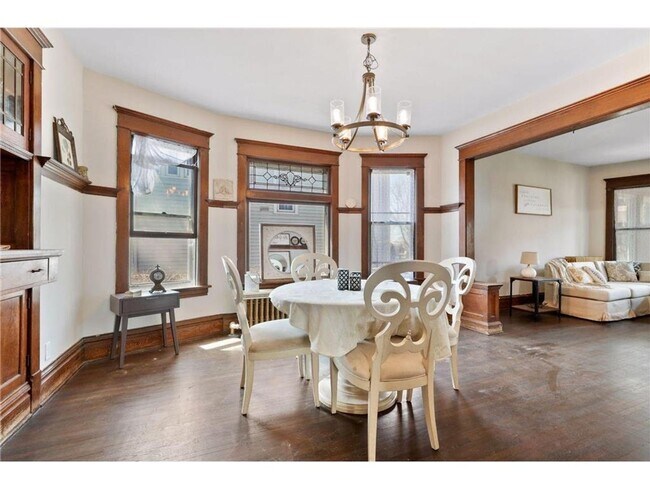 Building Photo - June 2026 Move In close to several campuses!!