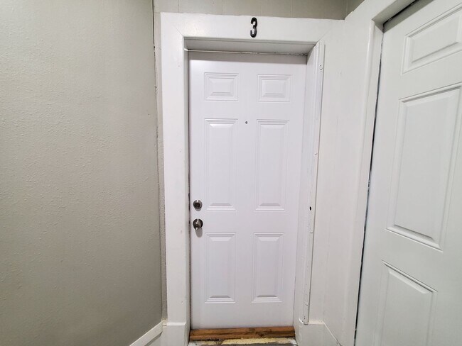 Building Photo - 1478 Johns St