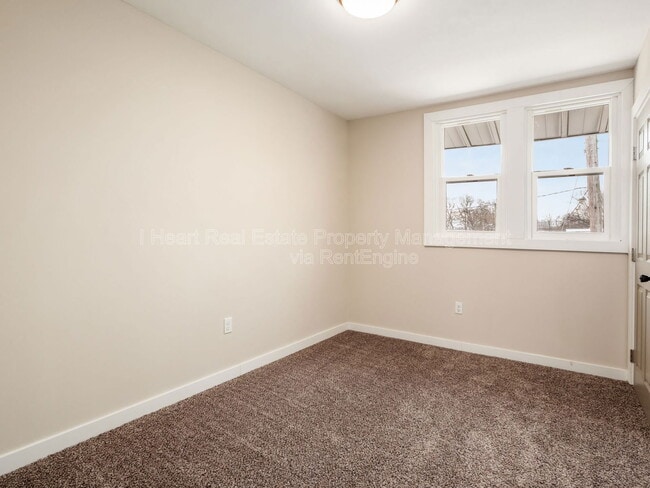 Building Photo - 1390 Sullivant Ave