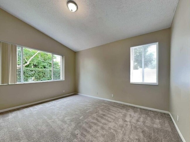 Building Photo - 4095 NW 79th Ave