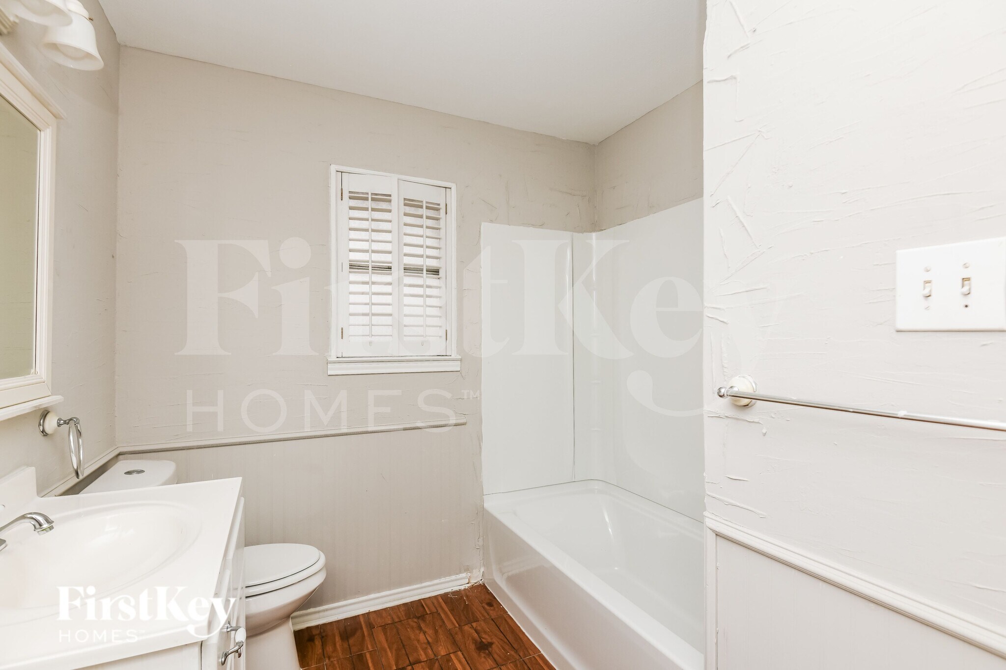 Building Photo - 918 Kerry St