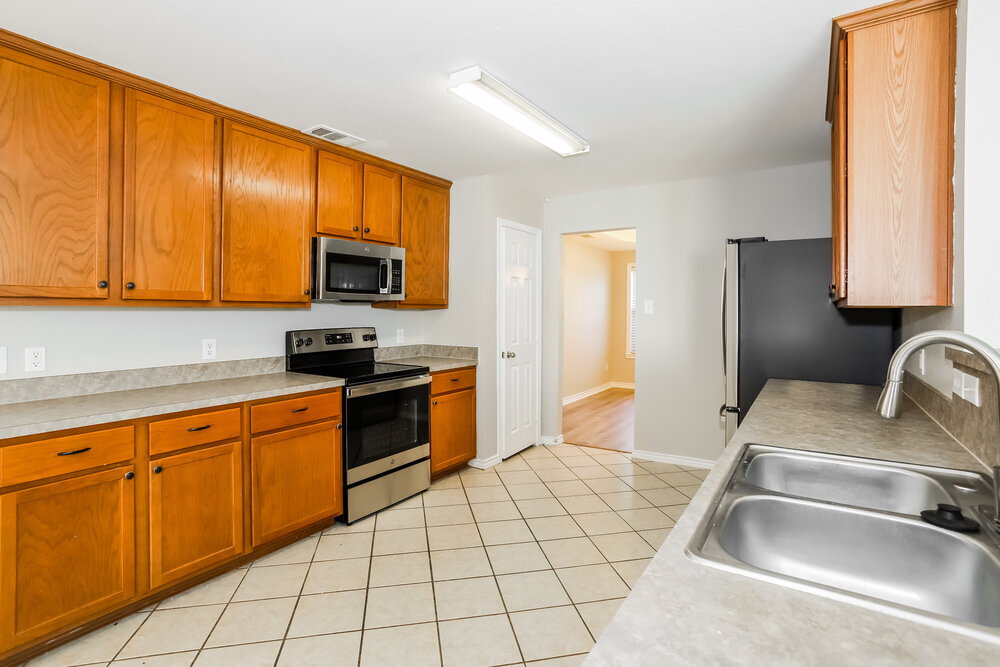 Building Photo - 9032 Wild Rose Ln