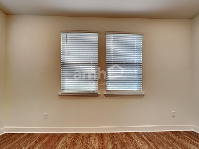 Building Photo - 2880 Alanas Mdw Wy