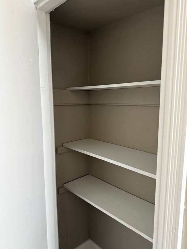 Building Photo - 2329 N Cleveland St