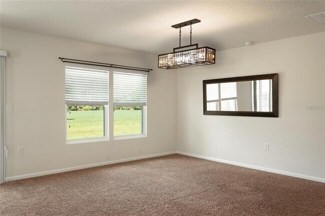 Building Photo - 131 Fairway Ct