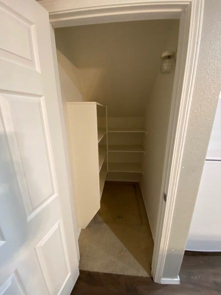 Building Photo - 1480 Del Rio