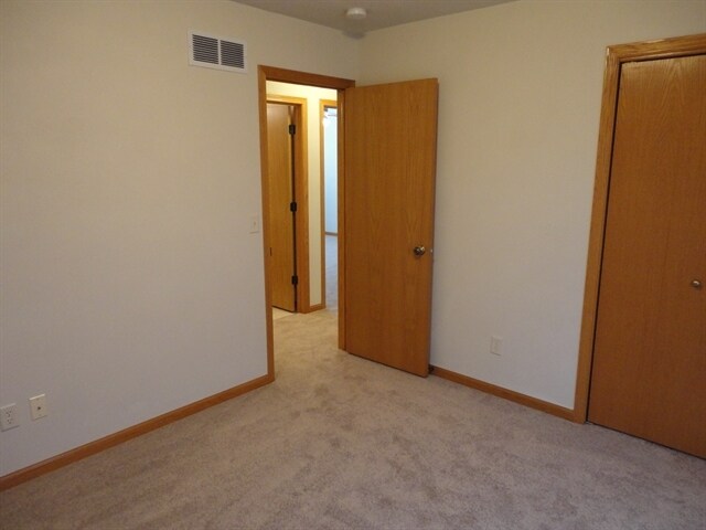 Building Photo - 2650 Bibury Dr