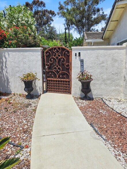 Building Photo - 3622 Wild Oats Ln