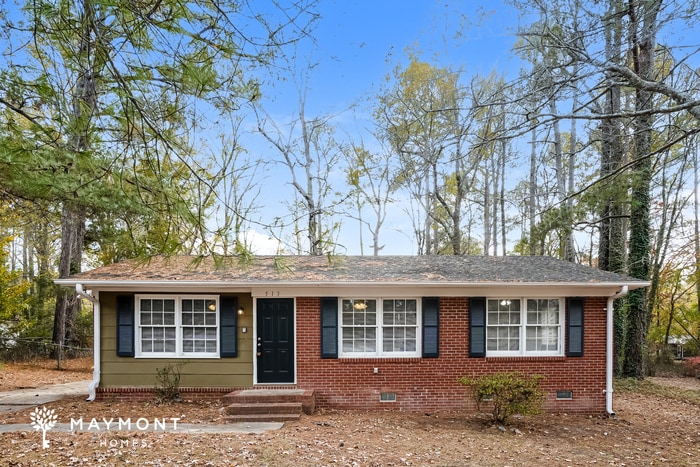 Primary Photo - 513 Forest Ridge Rd