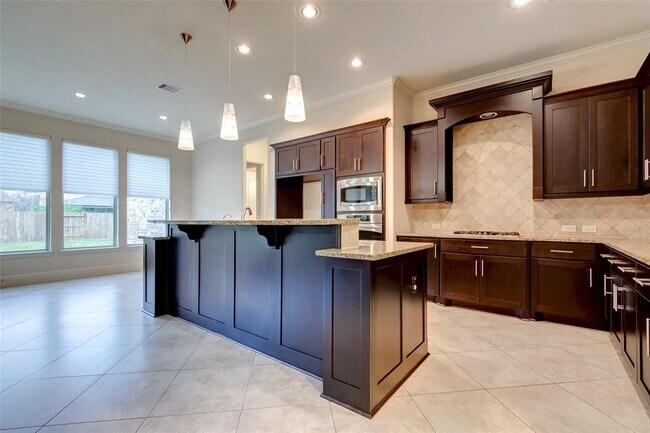Building Photo - 10307 Latta Creek Dr