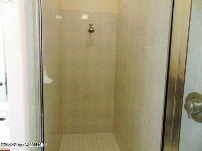 Building Photo - 2087 Hidden Grove Ln