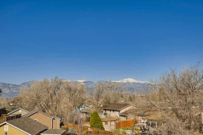 Building Photo - 1334 Flycatcher Ln