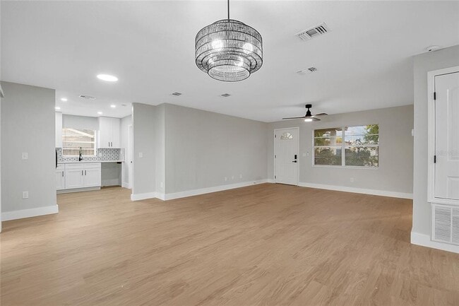 Building Photo - 2328 Dae Ct