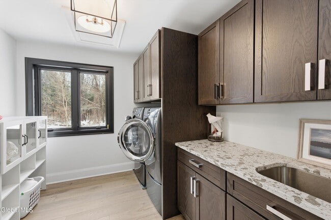 Building Photo - 15 Joshua Rd