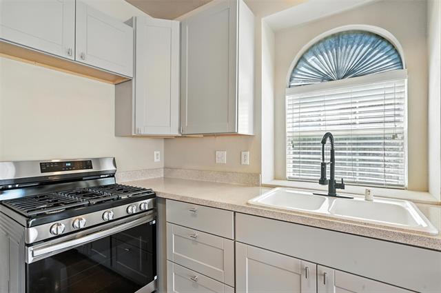 Building Photo - 5376 Lake Chelen Dr