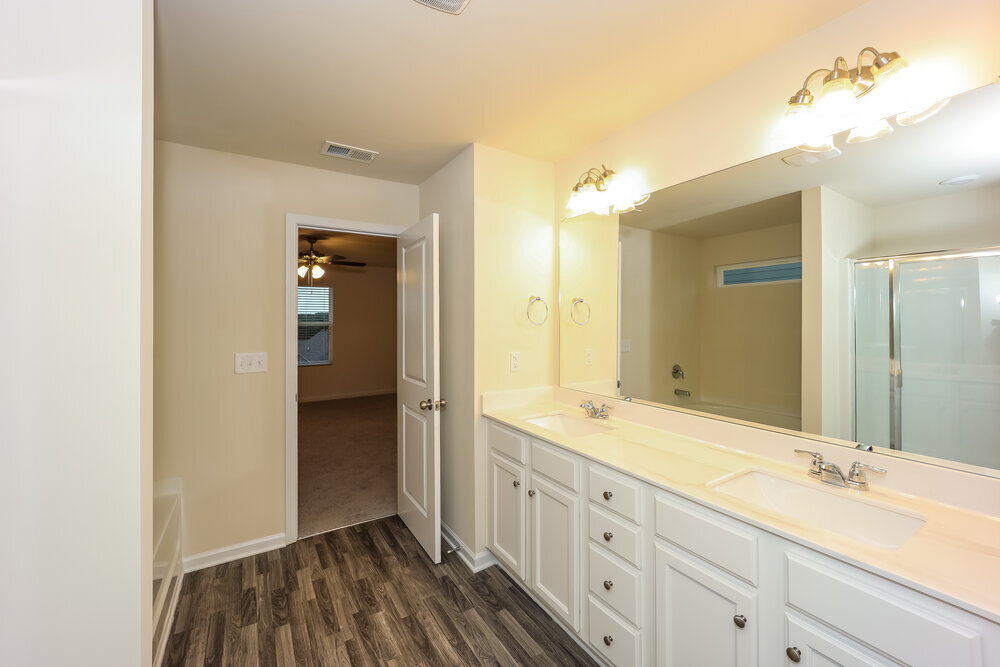 Building Photo - 372 Hamilton Pointe Dr