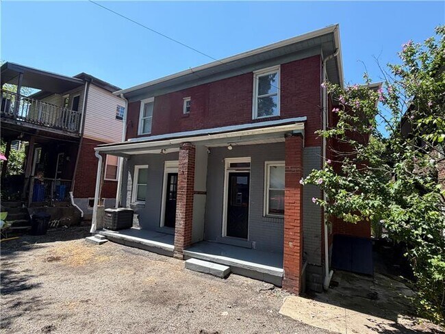Building Photo - 3568 Beechwood Blvd