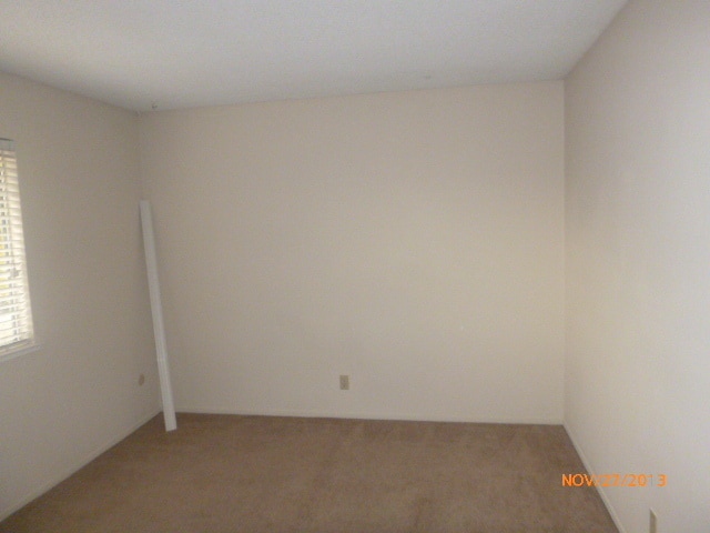 Building Photo - Cute 2 Bedroom