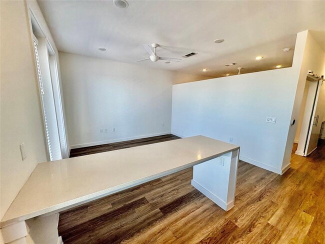 Building Photo - 6324 N Lamar Blvd