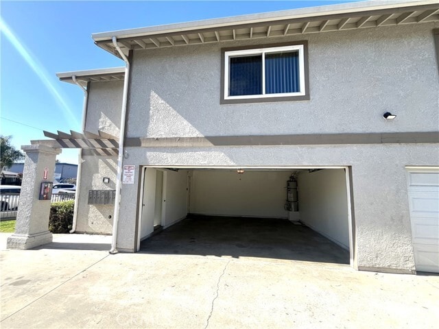 Building Photo - 6043 Quinn St