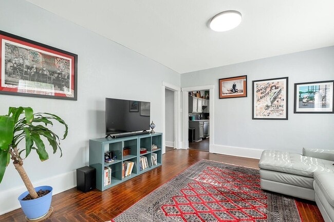 Building Photo - 244 S Volutsia Ave