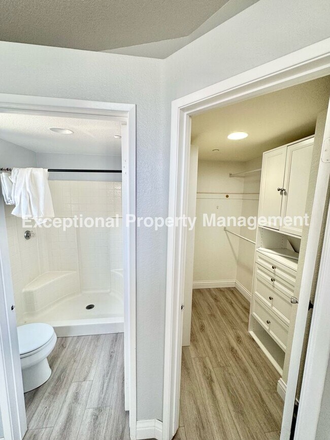 Building Photo - 11748 San Ribas Rd