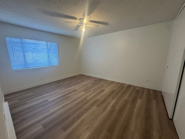 Building Photo - LA 789 - Rudolph