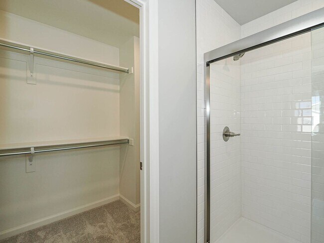 Building Photo - Saratoga Springs Twin Home