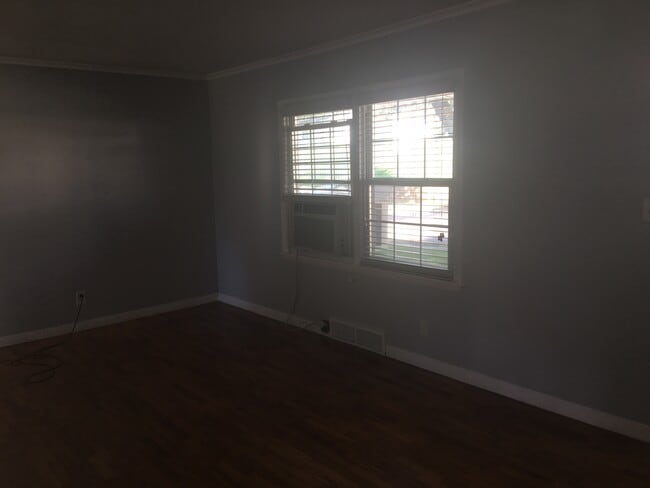 Building Photo - 4409 N Pine St