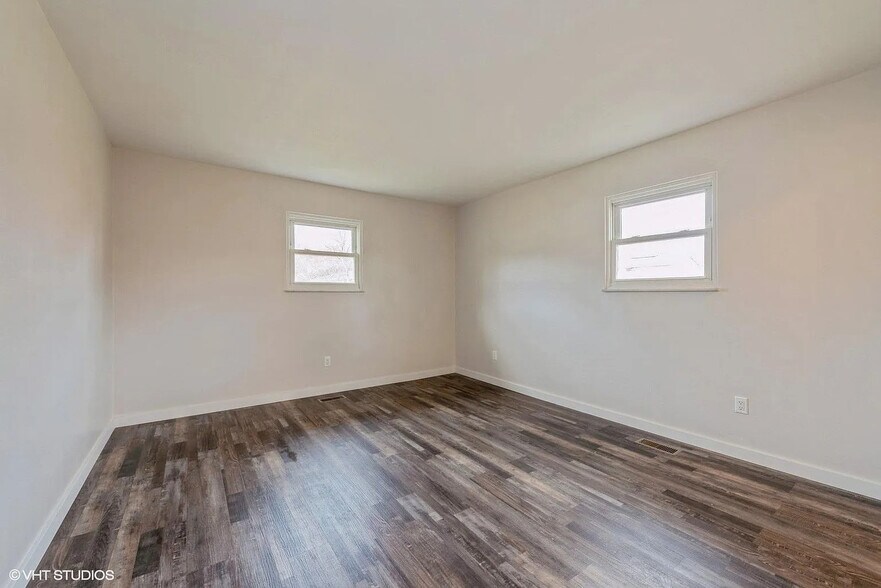 Building Photo - 1116 Penny Ln