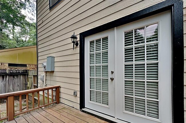 Building Photo - 57 Rockfern Ct