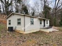 Building Photo - 975 Beason Dr
