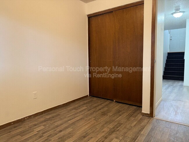 Building Photo - 2131 2nd Ave E