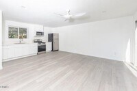 Building Photo - 4543 Rockland Pl