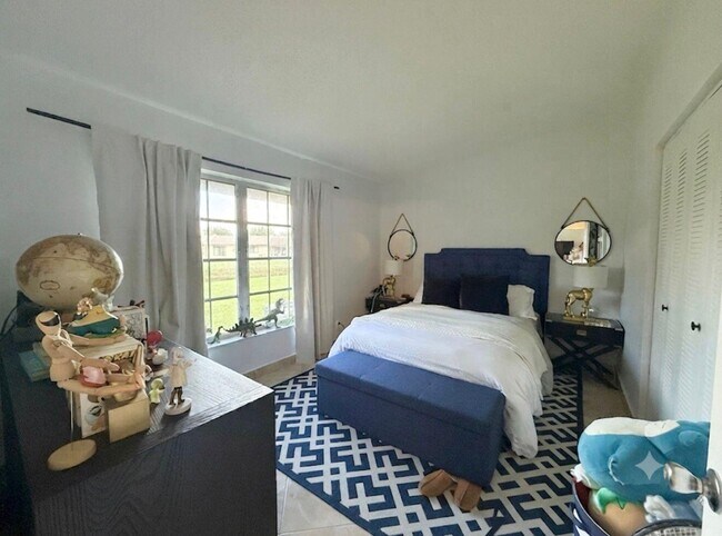 Building Photo - 15860 Laurel Oak Cir